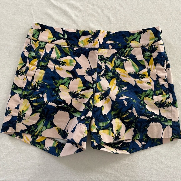 J Crew shorts. Excelle condition. Blue, green, yellow, beige. - Picture 1 of 3